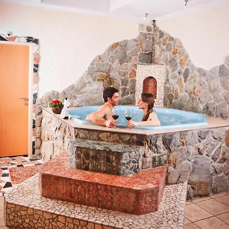 Отель Ad Laca 3*